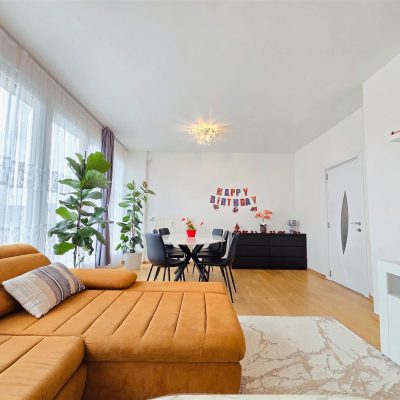 1254_6889.jpg